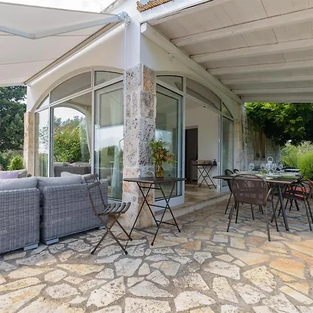 Sleeps 6 Pool Wifi Vila *